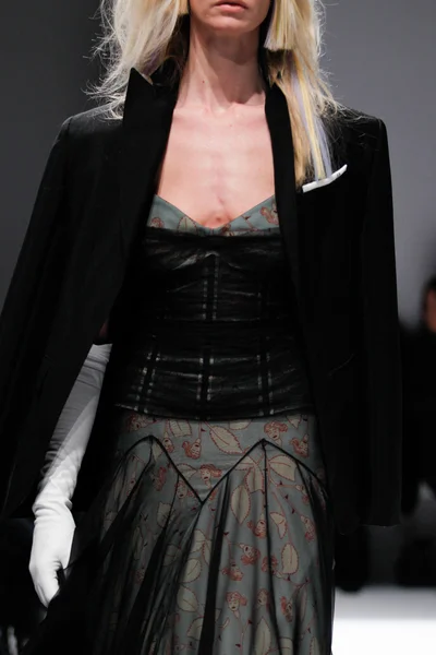 Look 57